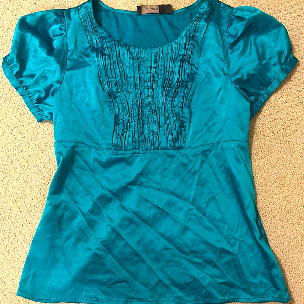 The limited green top in XS